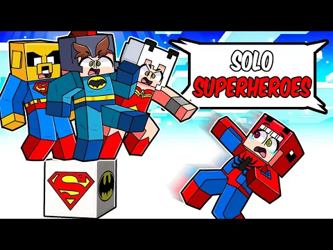 LOS COMPAS en Un Bloque SOLO DE SUPERHEROES ?? SOY EL HOMBRE ARAÑA en MINECRAFT Raptorgamer
