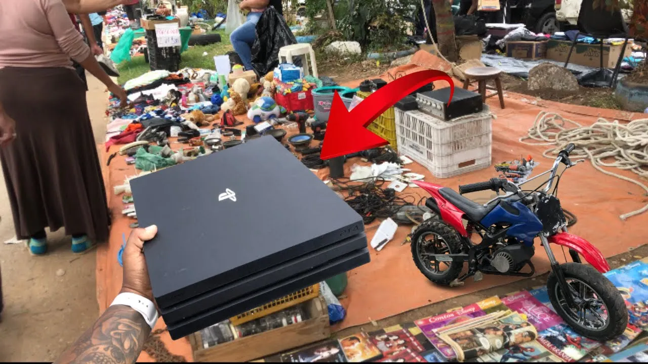 CAÇADA GAMER PS4 PRO NA FEIRA  DO ROLO LOTE DE JOGOS XBOX PS3 GAME BOY TV | ATÉ MOTO TINHA !