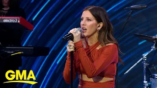 ellie goulding performs like a saviour on gma l gma