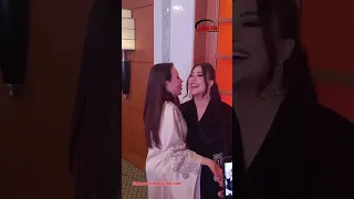 ضحك وأسرار حديث جانبي ممتع بين بوسي وأسما إبراهيم 