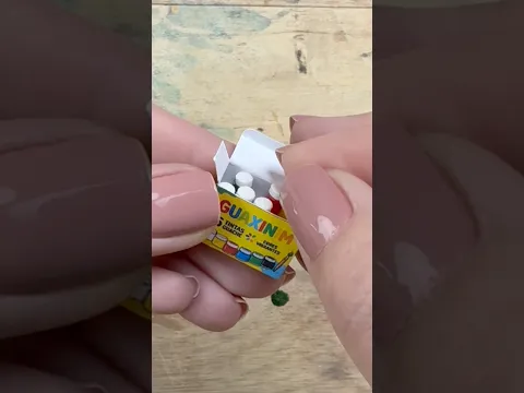 Como fazer tinta guache e lápis de cor em casa | Dicas DIY Miniatura