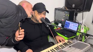 ش     يخ ع  دة غلبه ها غلب   بة م   انبراش                   دندنها