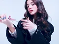 2 PUÑALAITAS (de Andalucía) – Cristina Lora