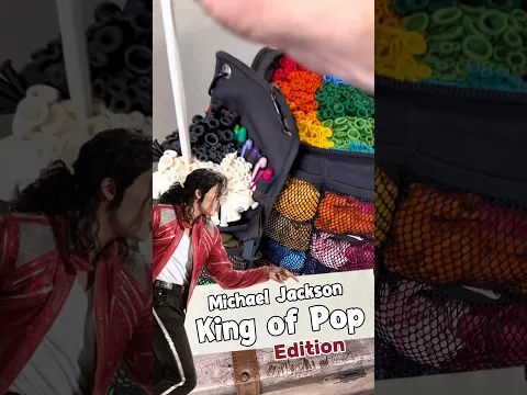 POV: MJ became a balloon sculpture 😳 #michaeljackson #pop #music #balloon #fanart #art #diy