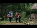 Download Lagu The surprise gift from the CEO's grandmother made the single mother unable to hold back her tears.