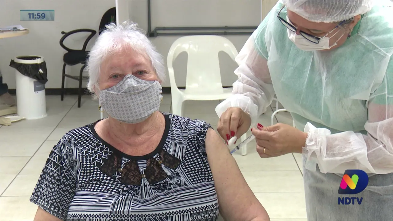 São José vacina pessoas com mais de 40 anos, sendo a cidade mais avançada na imunização