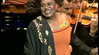 miriam makeba at the jhb civic theatre 003 live 
