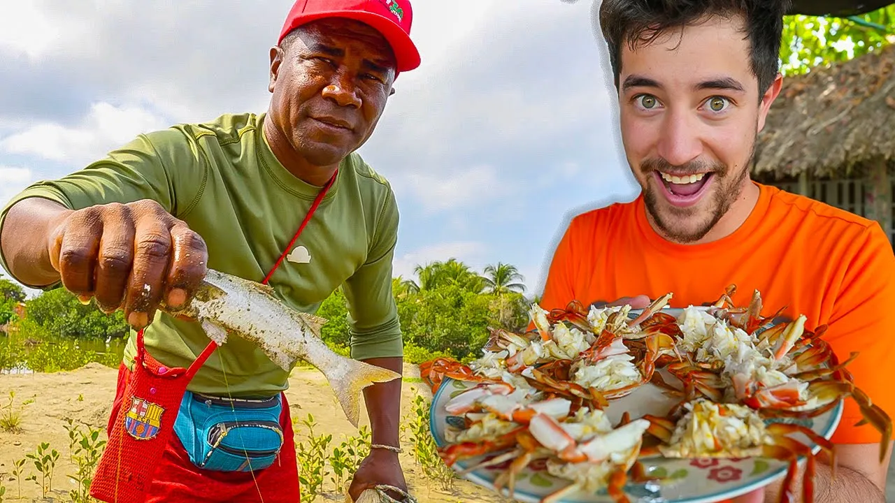 CRAZY Colombian Seafood Catch & Cook!! CRAB HEAVEN + Caribbean Food in Colombia!!