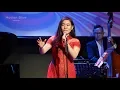 Download Lagu Jingle Bells / We Wish You a Merry Christmas (Medley) - Intimate Christmas Concert with Maria Shandi