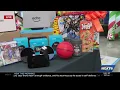 Louisville Amazon workers helping get gifts delivered by Christmas