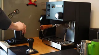 First Coffee-Workflow on the Rancilio Silvia V6 Black Edition and failed Latte Art