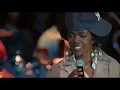 Download Lagu Lauryn Hill - Killing Me Softly (Live @ Dave Chappelle's Block Party)