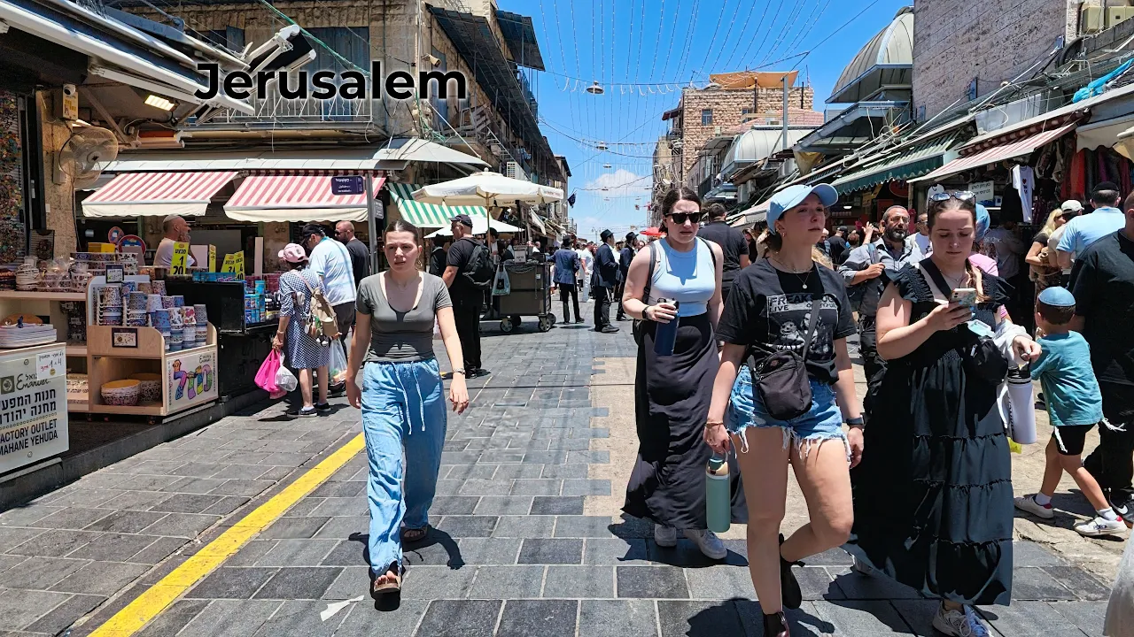 Youtube Thumbnail 676e7a694e464538683455 