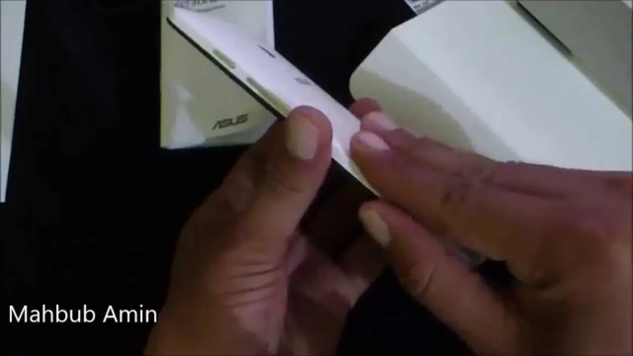 ASUS ZenFone 2 Armor Case Install. 