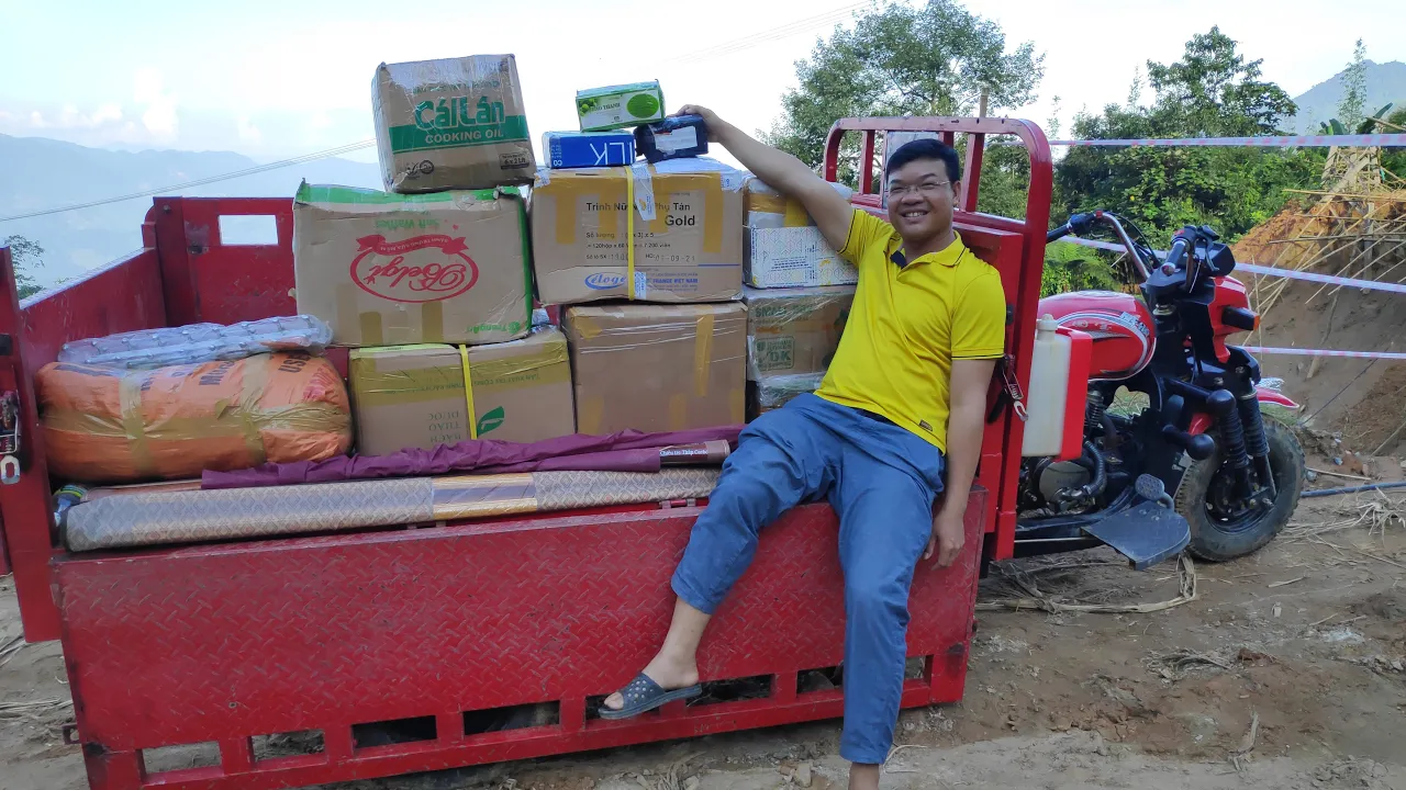 NÚI QUÀ MỪNG TÂN GIA Hai Chị Em Mồ Côi 11 Tuổi Chải Sẩu :Bố Mất, Mẹ Đi Lấy Chồng | Trình Tường TV