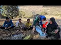 Download Lagu Traditional way of making yogurt by Medina and her grandmother