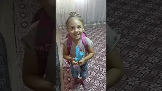 ضيعنا غزل وتفاجئنا شو بدا تاخد معها ع مدرسه      حموده  لولو  غزل             دندنها