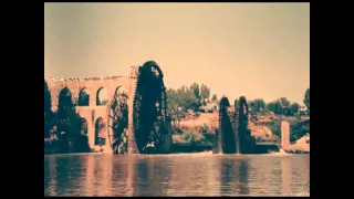 اهداء لكل مغترب للمنشد احمدابو خاطر راجعلك يابلادي  اهداء لكل مغترب للمنشد احمدابو خاطر راجعلك يابلادي