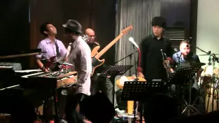 Download Glenn Fredly ft. Indra Lesmana - Dansa Yo Dansa @ Mostly Jazz 03/12/11 [HD] MP3