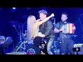 Vídeo completo de cuando Shakira sorprende a Carlos Vives en pleno concierto -Miami Tour de 30 años