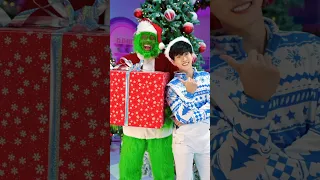 I Saved The Grinch’s Heart 💚