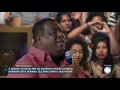 Download Lagu Pedreiros cantam versão original de ‘Pensa em Mim’ e ganham surpresa no palco