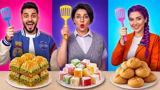 BEN vs BÜYÜKANNE vs RUMI Yemek Yarışması! 🍔👵🔥 En Çılgın Yemek Challenge ve Mutfak Hileleri