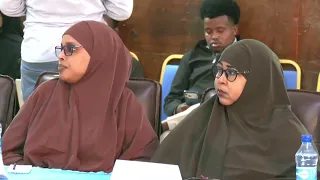Wasiirka Warfaafinta XFS oo Muqdisho ku soo xiray Shirweynaha Madasha Qaran ...