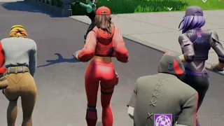 when girls see ikonik in party royale 