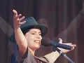 ZAMBA DE AMOR EN VUELO /// TAMARA CASTRO