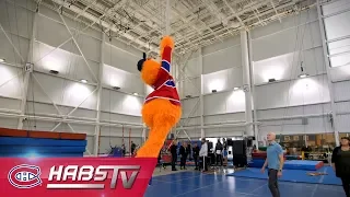 Youppi Trains With Cirque Du Soleil Performers 