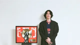 米津玄師「ピースサイン」RIAAゴールド認定 "Peace Sign" has officially been certified Gold by the RIAA