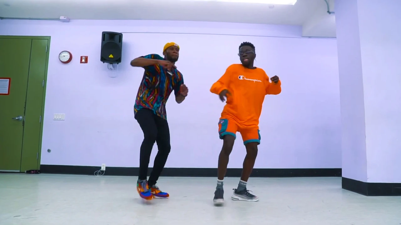 Teni - Billionaire  ( Meka Oku Dance video) Mr Shawtyme