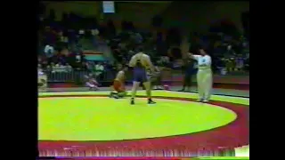 مسابقه قهرمانی کشور اردبیل سال۱۳۷۵ دوبنده آبی فرهاد رسول زاده وزن ۱۳۰ کیلو گرم از تهران 