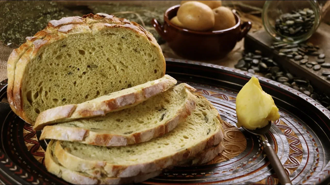 Focaccia Rezept | Fladenbrot mit Knoblauch & Rosmarin | Partybrot. 