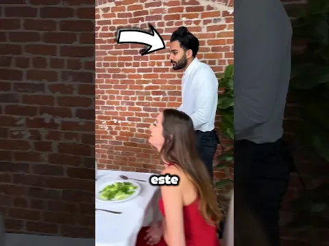 Sus Pedidos De Queso Llevaron Al Camarero Al Límite 🧀😱