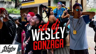 Download SET DJ WESLEY GONZAGA - MC PKZINHO, MC LARANJINHA ,MC ANJIM, MC SACI, MC MIKA, MC FAHAH, MC VITIN LC MP3