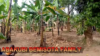 Download Ebanja Lyomwana Official Video Cover By Abakubi Bemisota Family (Respect 2 Lord Fred Ssebatta MP3