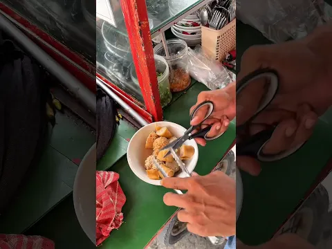 bakso yang selalu diburu pecinta bakso sehari sampai 20kg daging #streetfood #bakso #visitkuliner
