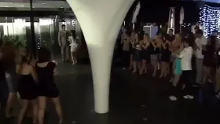 ابدعت مجرمة التمثيل بيرين سات 