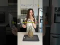 How to open a pineapple correctly 🤤 #VictoriaPfeifer