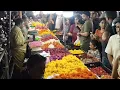 കോഴിക്കോട് പാളയം ബസ്റ്റാൻ്റിൻ്റെ ഉള്ളിൽ ഉള്ള അമ്പലത്തിൻ്റെ പേര് അറിയുന്നവർ പറയാമൊ