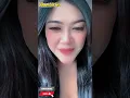Cewek Cantik Ini Lagi Live Santai, Tapi Penontonnya Tiba-Tiba Ramai