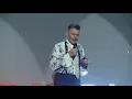 Download Lagu An artist's approach to creative language-learning | Kevin Francis | TEDxBUV