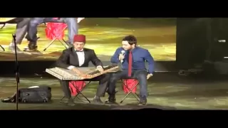                                      تامر حسني لاول مره دندنها