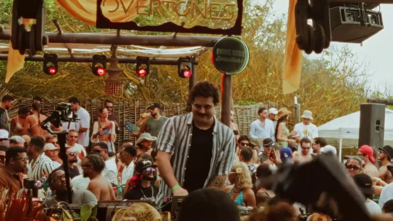 Brisotti @ Overtones Beach Paty - Isla Margartia, VE