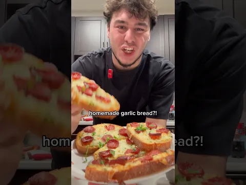 The easiest HOMEMADE GARLIC BREAD?!? #youtube #shorts #viralvideo #trending #food #bread #shortvideo