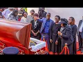 Lagu EMOTIONALπ Ruto \u0026 Raila's Family View His Body In Casket At Kasarani Stadium
