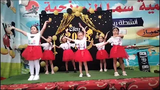 ناوين نوصل ونعدي احنا في حلمنا مسكين  ناوين نوصل ونعدي احنا في حلمنا مسكين