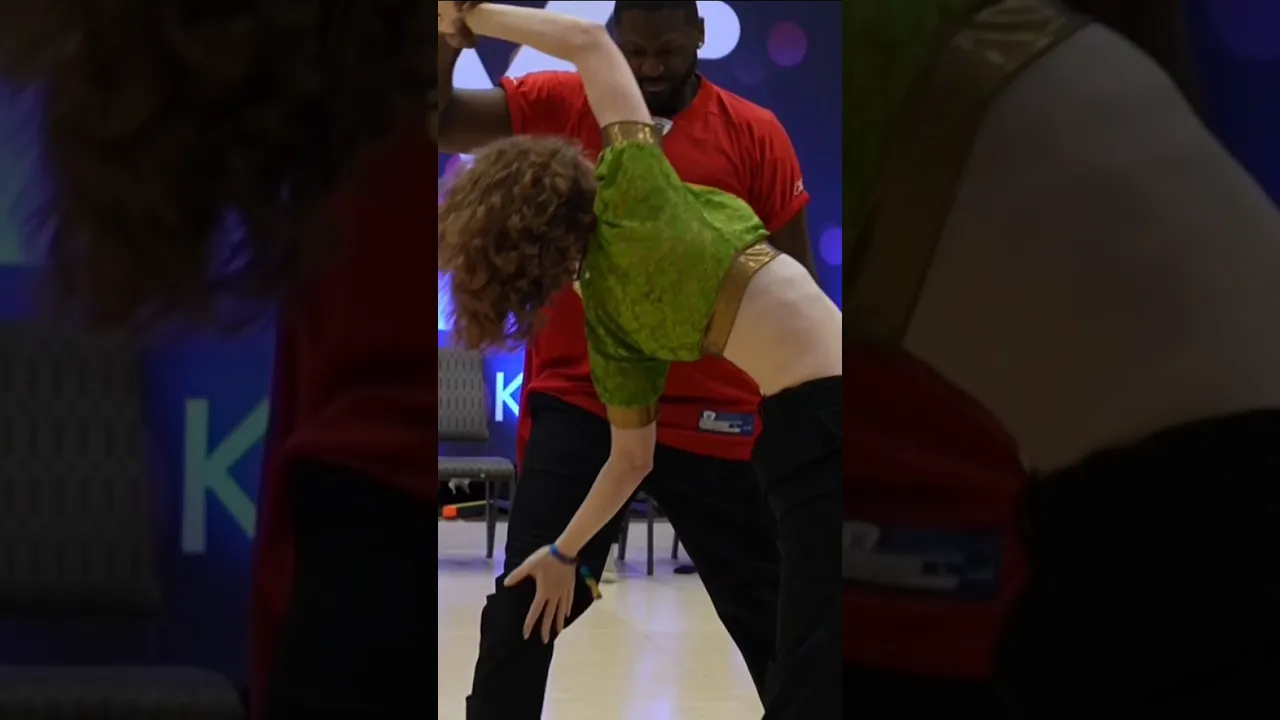 That hand got CLOSE 😅😅😂 #improv #westcoastswing